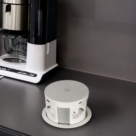 Блок розеток выдв. вертик. POP UP ELITE, 4 розетки EURO. 250В max3.5кВт 4USB 5V max 3.1A Белый (GLS)